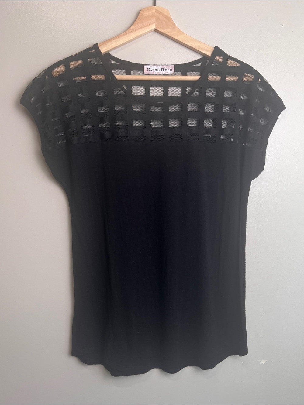 Carol Rose Black Mesh Yoke Top Size Large (21” ptp), EUC